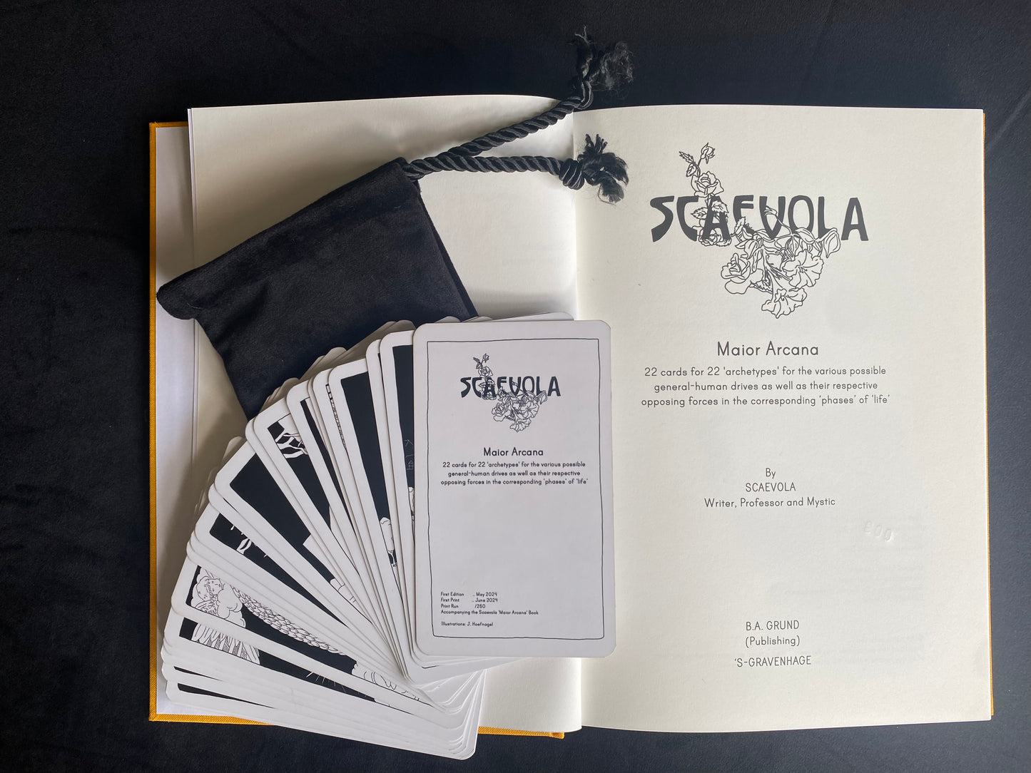 The Scaevola 'Maior Arcana' Book & Tarot Card Deck